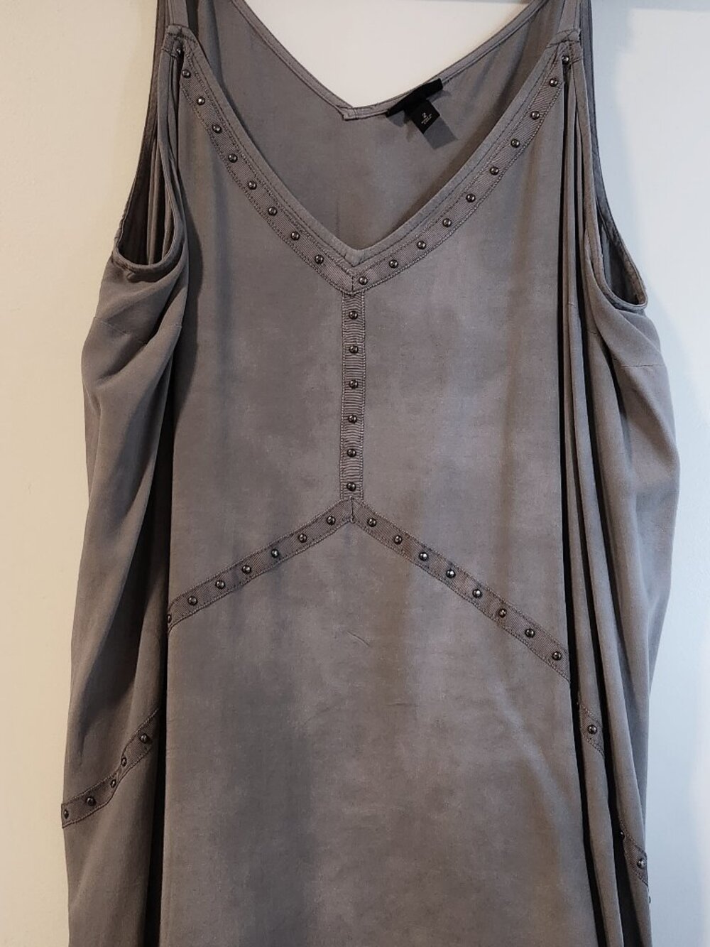 Torrid Challis V-Neck Studded Swing Cami, 2XL light gray 100% rayon
